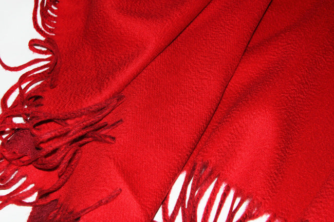 Opulent Cashmere Shawl|Double-Sided Hue|An Embrace of Elegance|100% Cashmere-Unrivaled Cashmere Excellence
Indulge in the supreme luxury of our cashmere shawl, a masterpiece crafted from the finest 100% pure cashmere sourced from the serene plains of Inner Mongolia, China. This exquisite creation is the epitome of warmth and sophistication, designed for those who appreciate life's finer pleasures.