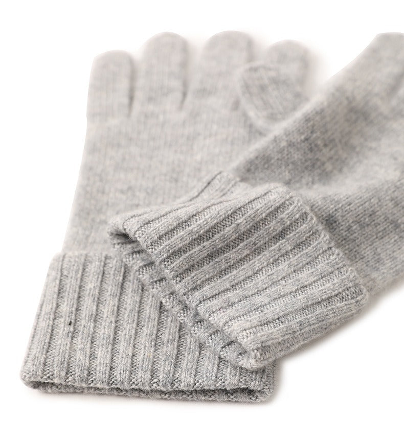 Cashmere Duo|Luxurious Cashmere Beanie and Gloves Set|Artisan Craftsmanship -Premium Material: Made entirely of high-quality cashmere, this set provides exceptional softness and warmth, ensuring a cozy experience even in the coldest weather.