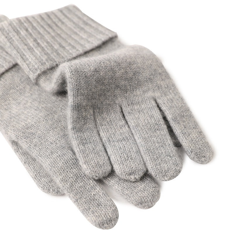 Perfect Fit: The beanie measures 23cm x 23cm, with a 6.5cm folded brim, offering a snug and comfortable fit. The gloves are designed with a length of 23cm and a palm circumference of 16cm, ensuring a seamless fit for most hands.