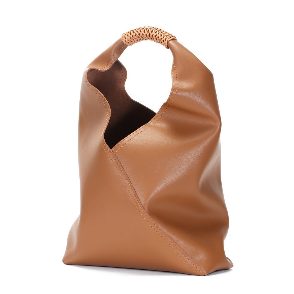 The Essential Enclave|Bucket Bag Masterpiece|Small Grain Cowide Leather-Caramel Latte